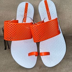 New Ipanema Gadot 20771 Orange Sandals